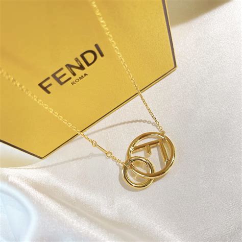 collane fendi lettera|Collane di FENDI da donna .